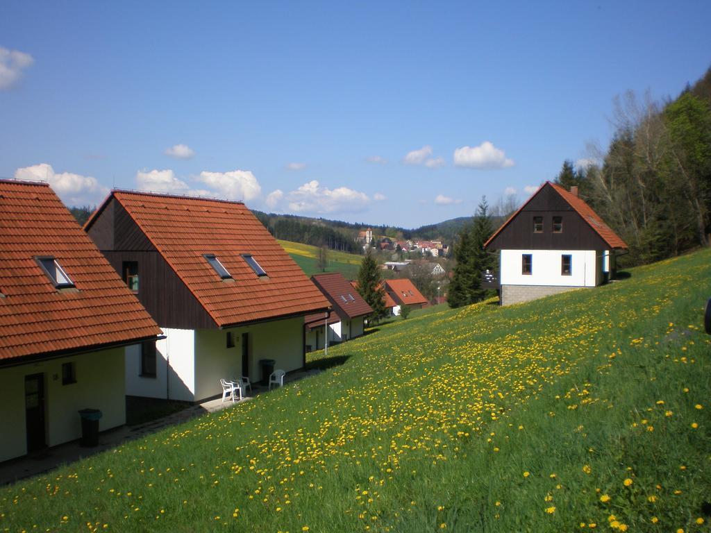 Green Valley Park Villa Stárkov Екстериор снимка